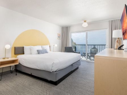 Surfland Hotel